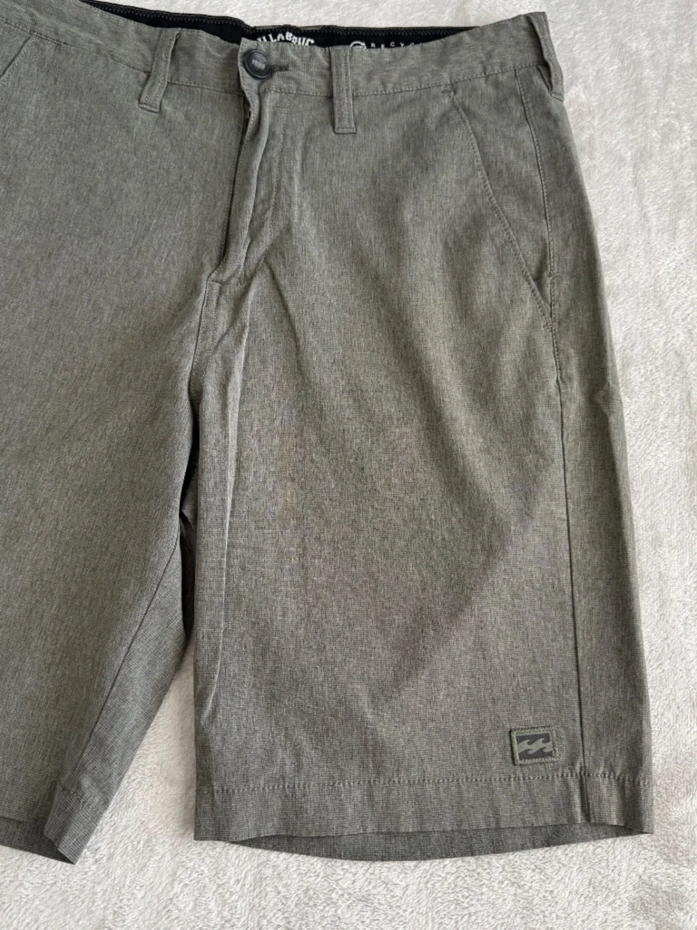 Billabong Recycler Crossfire Submersibles Mens Hybrid Shorts Size 28 Light Green